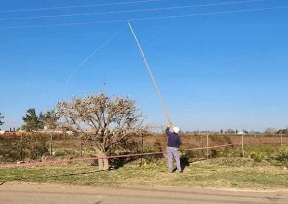 Un barrilete casi desata una tragedia